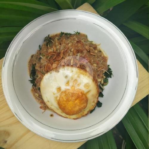 Pecel Telur Asin Tanpa Nasi menu Sop Dan SGPC Bu Gatot, Umbulharjo