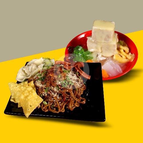 Pangmie Pedes + Lemon menu Es Duren dan Mie Pedes Pangmie Endhess, Gadang