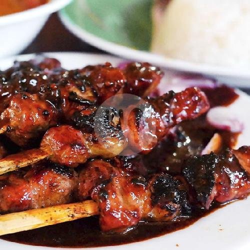 sate  Ayam+ Nasi menu Sate Madura Pak Zainal, Geger Kalong