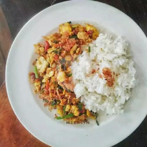 Nasi Orak - Arik + Ayam Suwir menu Ngemie, Sinduadi
