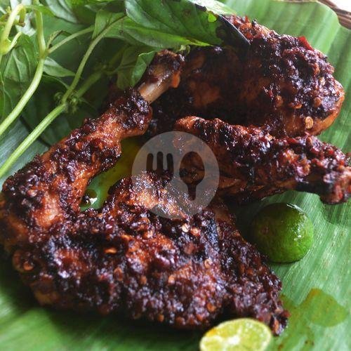 Review Ayam Goreng Nikmat Panaitan: Fried Chicken Terbaik di Bandung