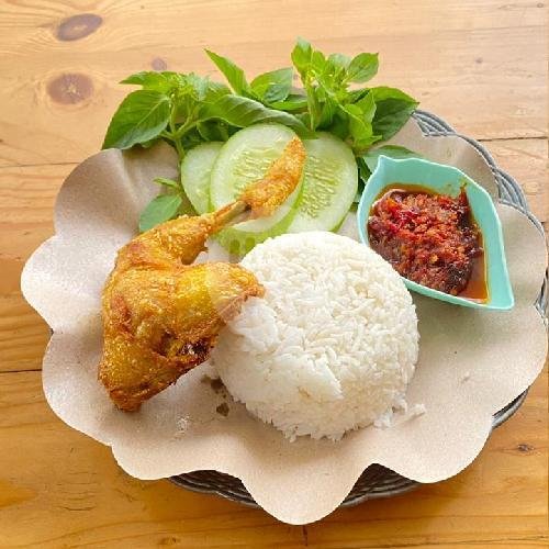 Paket Ayam Penyet Sambal Trasi menu Ayam Penyet & Lele Sambel Dadak, Apartemen Kalibata City