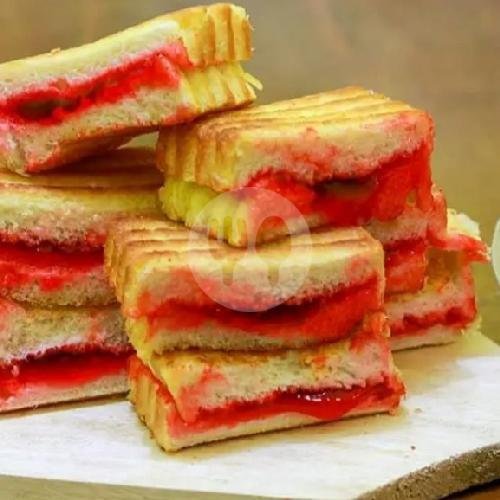 Strawberry Dan Blueberry menu Roti Bakar & Burger HanHan, Cipondoh