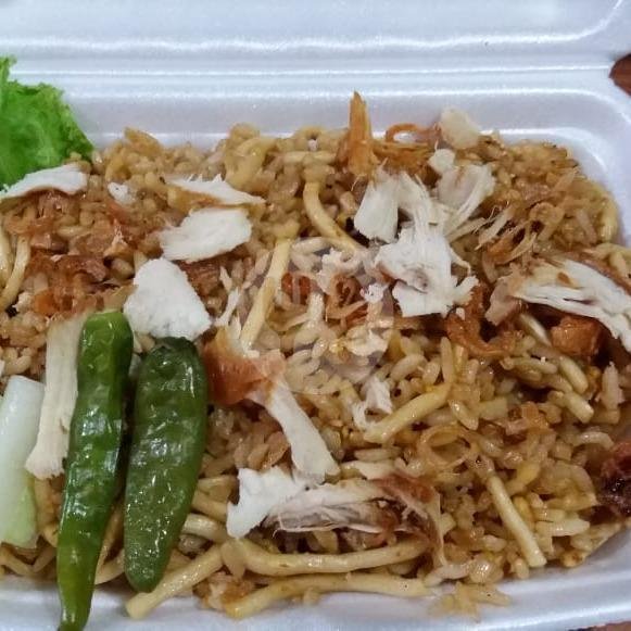 Nasi Goreng + Telor Ceplok menu Warung Naga Mas, Slamet Riyadi