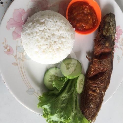Nasi Timbel Komplit (Ayam) menu Kedai Mbok Mirah, Salemba Bluntas - Jakarta Pusat