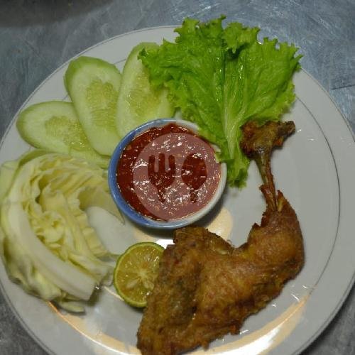 Nasi + Ayam Goreng Paha menu Pecel Lele Sambal Sorga, Pasar Belimbing
