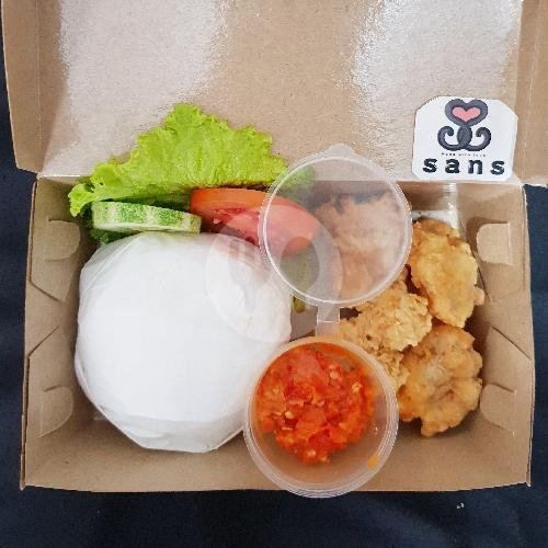 Nasi Ayam Sambal Bawang menu Ayam Omah Mburi Solo, Lempuyang