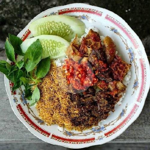Nasi Rawon Daging Sapi menu Warung Nasi Ayam Bakar Dan Babat Sanduro, Genting Tambak Dalam