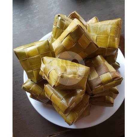 Jalangkote / Pastel menu Coto Makassar Senen Daeng Awing, Kramat Soka