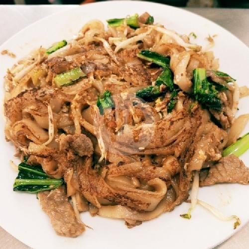 Review Kwetiau Akhun Pademangan: Pengalaman Makan yang Memuaskan di Jakarta