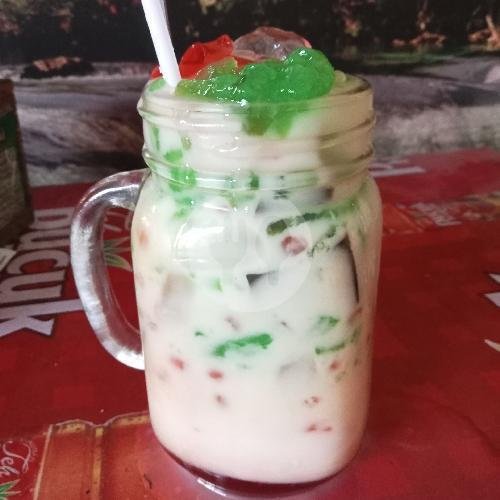 Avocado Milkshake Ice menu Es Teler, Mie Kopyok, Gado-gado 88, Jl Woltermonginsidi 109 SMG