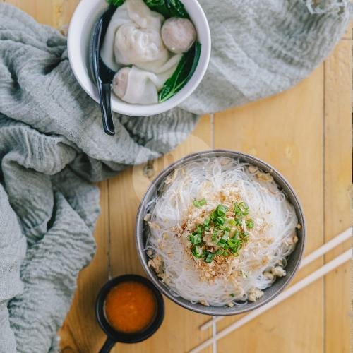 Mie Wei Cibadak: Surga Kuliner Mie dengan Rasa yang Menggugah Selera