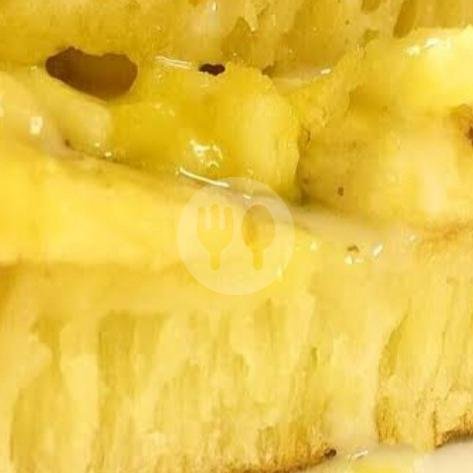 Martabak Kacang Mede Keju / Coklat Unyil menu Martabak Alim Galaxy, Pekayon