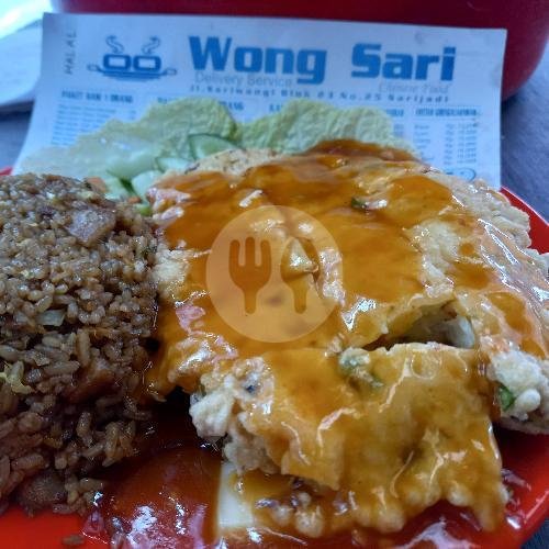 Nasi Goreng + Sapi Tepung menu Wong Sari Chinesefood, Cibogo Atas