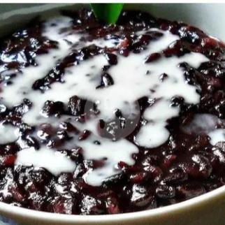 Bubur Kunyit menu Rujak Uleg Ibu Icar Asli Karaktoran Bypas, Gubernur Swaka