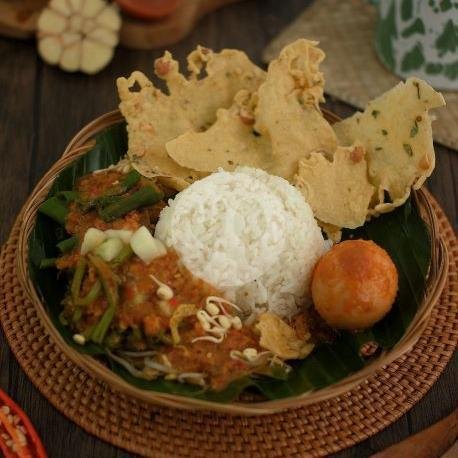 Nasi Pecel + Ayam menu Depot Bu Ima, Karang Empat Besar