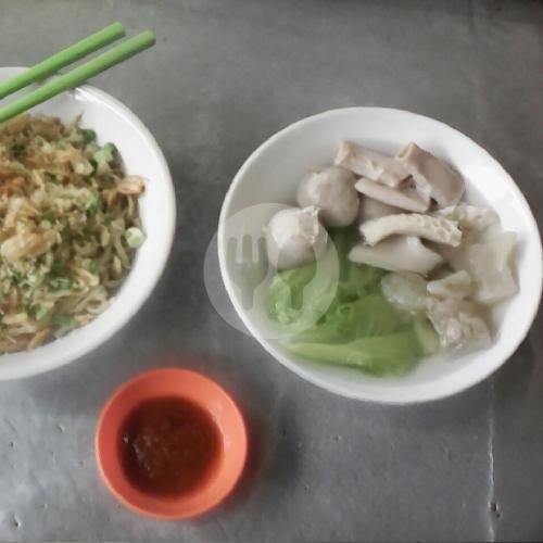 Yahun Asin Polos menu Bakut Ahon, Cicendo