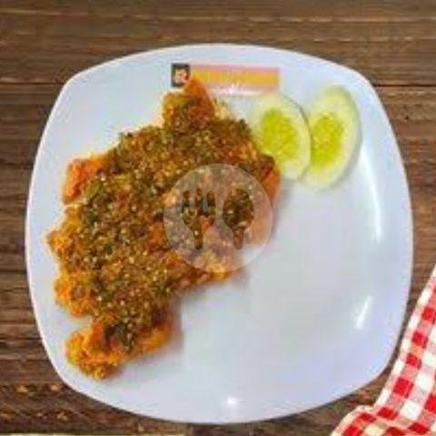 Geprek 1 menu Rocket Chicken Ciamis