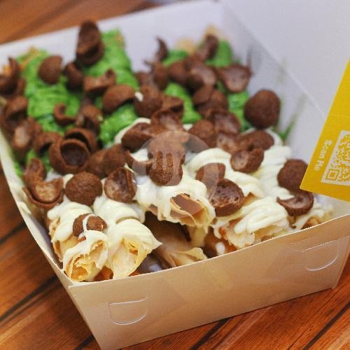 Pisang Nugget avocado + tiramisu menu Pisang Lumiere & Thai Tea, Air Dingin
