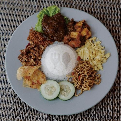 Nasi Gudangan menu RM Asem-Asem Demak 