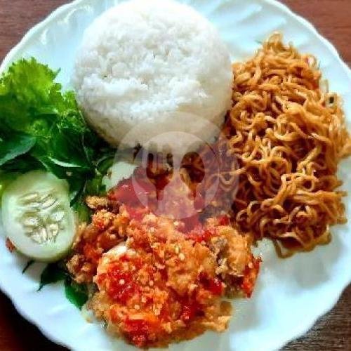 Naget Ayam menu Masakan Ibu Nurul, Jl Tidar Belakang Ruang Micro