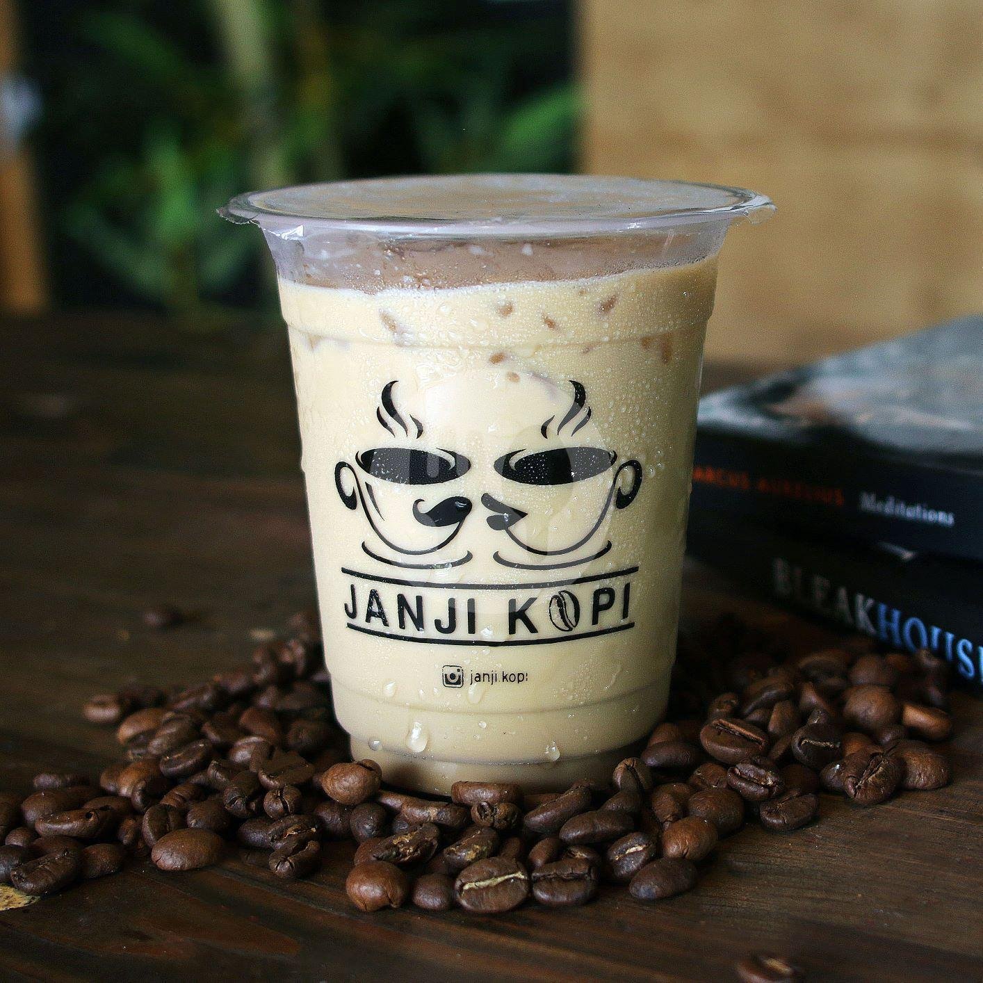 Review Janji Kopi di Ubertos Shopping Mall: Tempat Ngopi Cozy dengan Menu Juara di Bandung