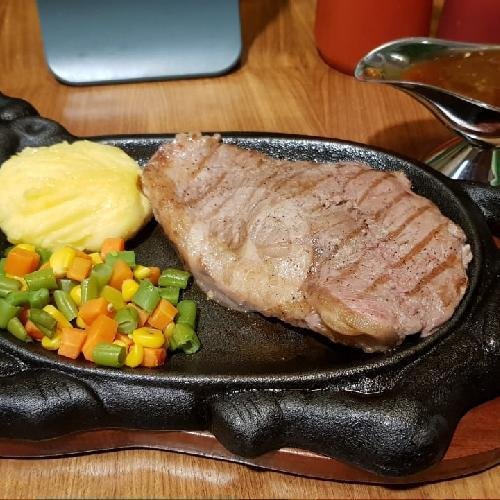 Sirloin Steak Original 160gr menu Hungrypedia Resto & Coffe, Arcamanik