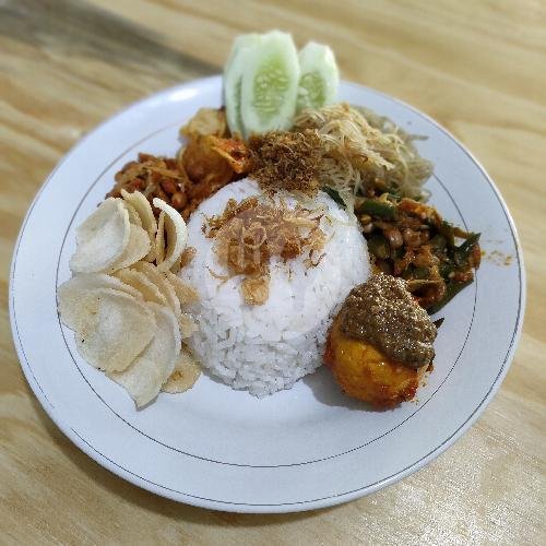 Nasi Gurih + Perkedel menu Kede Soorr Lontong Medan - Radar Auri, Cimanggis - Cisalak
