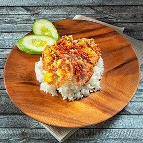 Nasi Sayur menu Ayam Geprek Bu Rum, Mozes Gatotkoco
