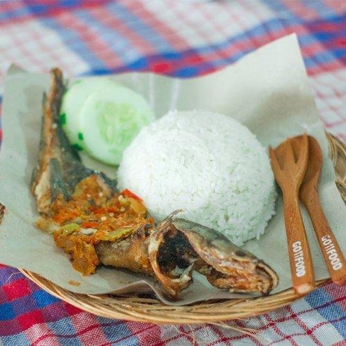 Nasi + Lele menu Penyetan Mas Kobis, Nangka III