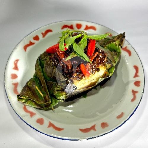 Ice Teh menu Nasi Bakar Sutami, Sumbersari