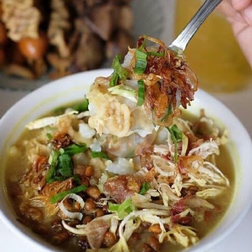 Lontong Opor menu Warung TOMBO NGELIH, Banguntapan