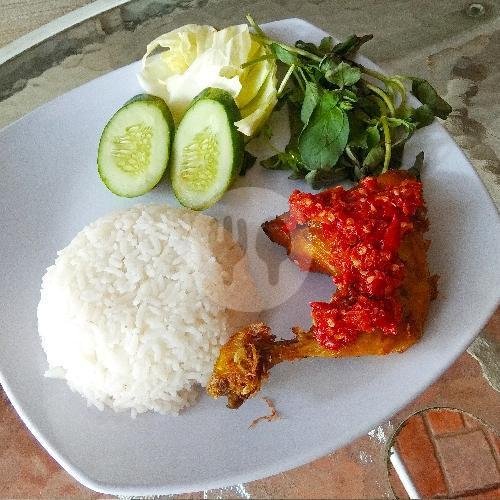 Paket Nasi Sapo Tahu Ayam menu Dapur Lanang, Kramat Jati