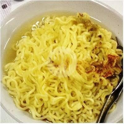 Indomie Goreng + Telor menu Bubur Bandung Grand Syahida Al-Hasan