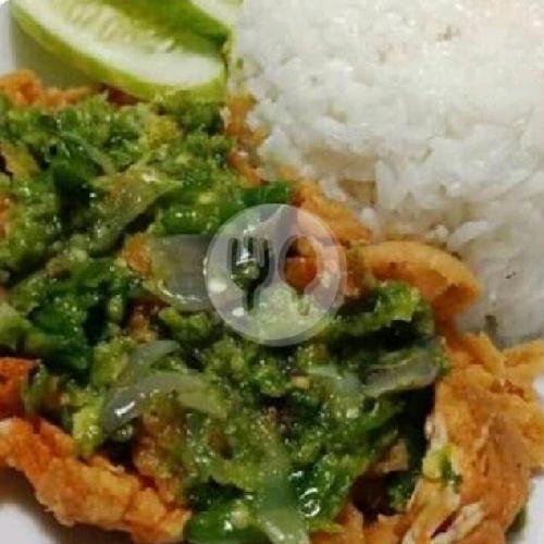 Review Ayam Geprek & Penyetan Kirana: Surga Kuliner Pedas di Surabaya