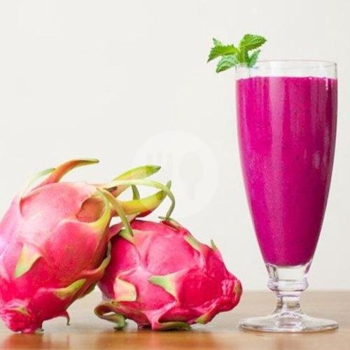 Jus Nanas menu Sop Buah Izzo Cicariang, Perintis Kemerdekaan