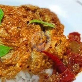 Opor Telur menu Soto dan Sop Ayam Bu Genduk, Pringgan