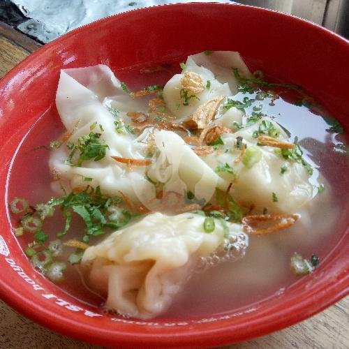 Soto Mie & Mie Kocok Mang Ece: Kuliner Legendaris di Sukabumi yang Wajib Dicoba