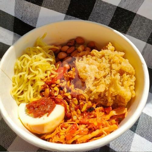Mujair Nyat Nyat menu Paon Pak Yan, Blimbing