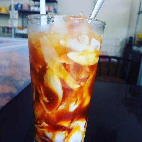 Kelapa Muda Murni Dikerok.Air Sama Daging (Dibungkus)+Gula Putih+Es menu Kelapa Muda Minan, Bangunan Barat