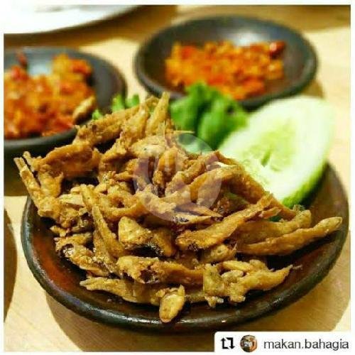 Nasi goreng Sospen (Sosis Pentol) menu Warung Karyo, Kedung Baruk