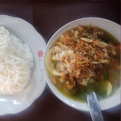 Soto Ayam + Nasi menu Soto Naila Suramadu, Jatinangor