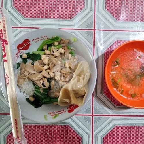 Bihun Ayam Baso Pangsit menu Bakmi Ayam Fredy