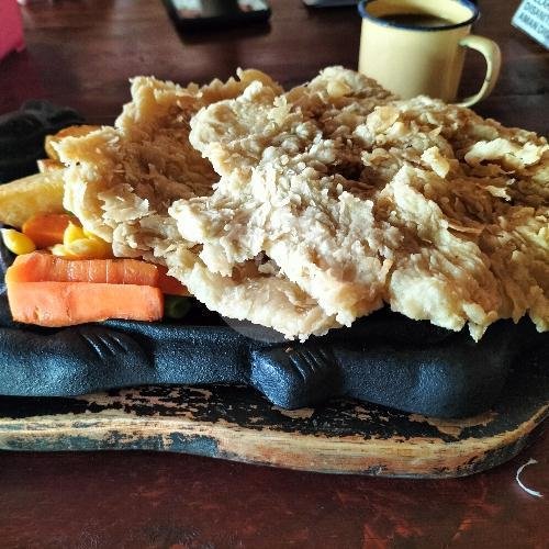 Review Djoeragan Steak Dolopo: Brunch Enak dengan Suasana Cozy