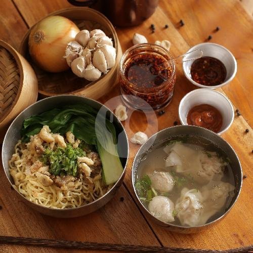 Es Teh Manis menu Bakmie Lana