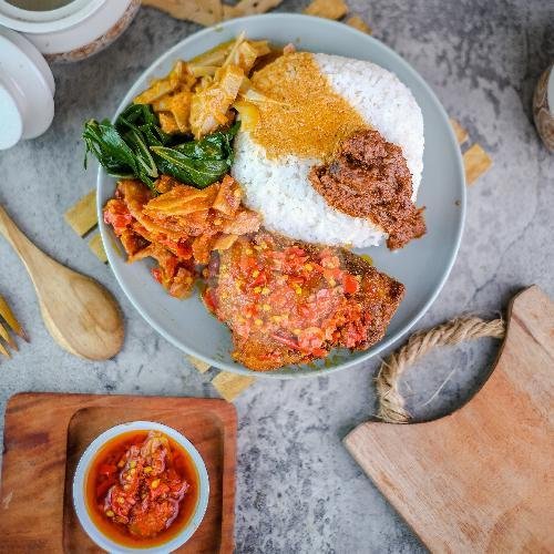 Review Rumah Makan Elok: Kuliner Lezat di Jatinangor yang Wajib Dicoba