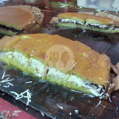 Manis Spesial 1 Loyang Spesial Keju - Coklat - Susu menu Martabak Top Bandung 