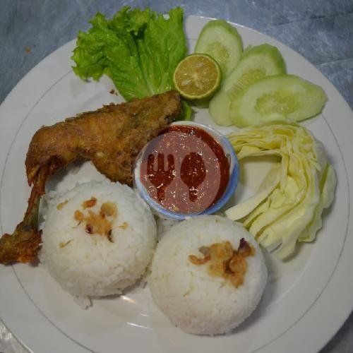 Lele Goreng menu Pecel Lele Sambal Sorga, Pasar Belimbing
