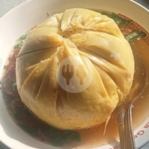 Es Buah Seger menu Bakso dan Mie Ayam Sari Rasa Pacitan, Gejlik