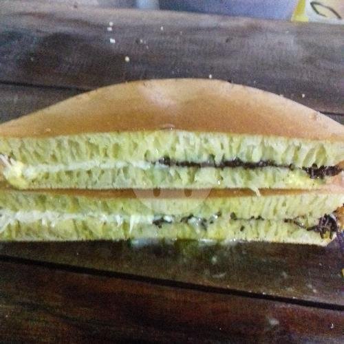 Martabak Pandan Cok menu Martabak Rahmana, Mangkubumi